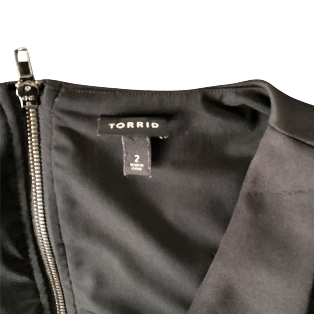 #122 Torrid Black Zip-Up dress Rib Bodycon sleeveless dress woman’s plus Size 2x